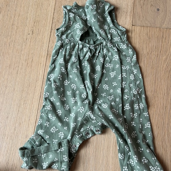 Carters - Picture 2 of 2